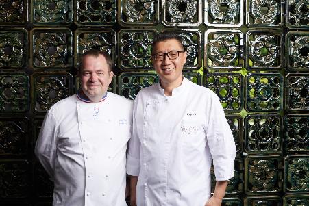 随堂里主厨叶剑携手法国米其林三星Maison Lameloise主厨Eric Pras带来中法食韵·四手晚宴